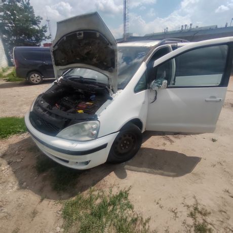 kryska-bagaznika-dver-ford-galaxy-art-88958-big-3