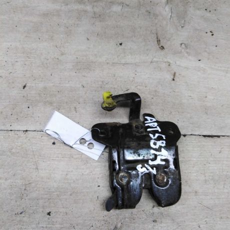 zamok-kryski-bagaznika-hyundai-elantra-iii-dorestailing-art-89287-big-1