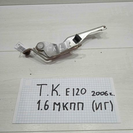 petlia-kapota-levaia-toyota-corolla-ix-e120-e130-art-89348-big-0