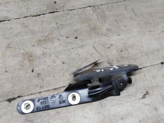 petlia-kapota-pravaia-renault-logan-i-lada-largus-art-89959