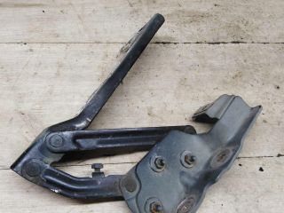 petlia-kapota-pravaia-opel-astra-j-art-90023