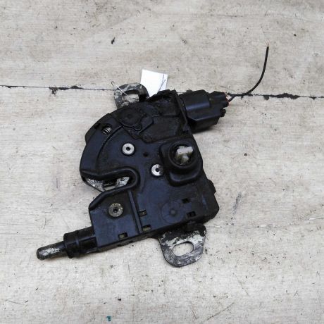 zamok-kapota-ford-focus-ii-dorestailing-art-90066-big-0