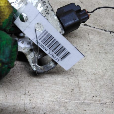 zamok-kapota-ford-focus-ii-dorestailing-art-90066-big-1