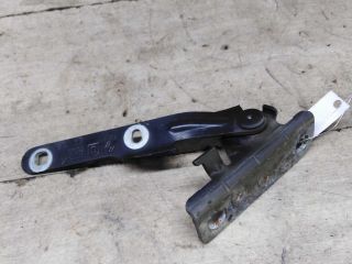 petlia-kapota-levaia-renault-logan-i-lada-largus-art-90254