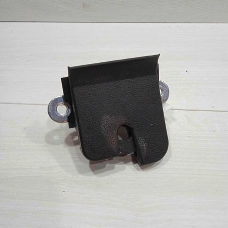 zamok-kryski-bagaznika-skoda-yeti-i-dorestailing-art-90815-big-1