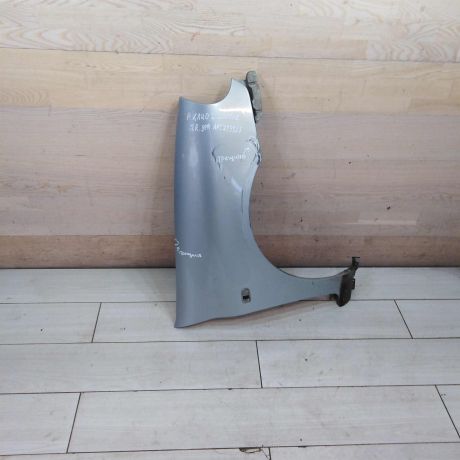 krylo-perednee-pravoe-renault-clio-ii-art-91672-big-0