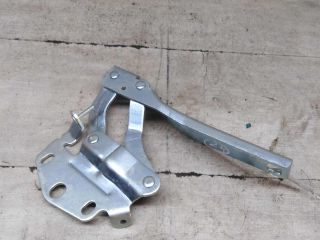 petlia-kapota-pravaia-volkswagen-passat-b6-art-92038