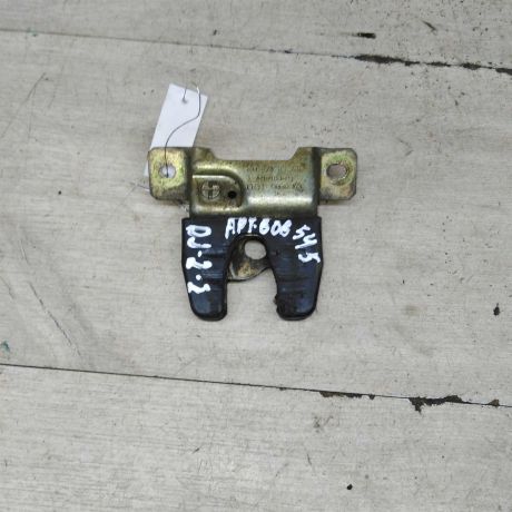 zamok-bagaznika-volkswagen-jetta-2-art-92708-big-0