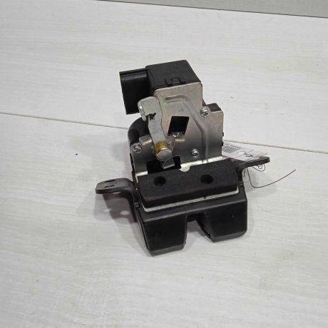 zamok-kryski-bagaznika-hyundai-ix35-i-art-92986-big-0