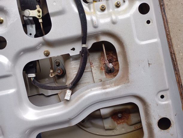 kryska-bagaznika-hyundai-santa-fe-i-art-94039-big-9