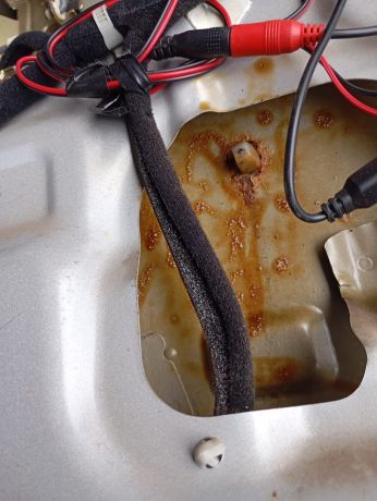 kryska-bagaznika-hyundai-santa-fe-i-art-94039-big-7