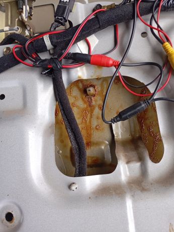 kryska-bagaznika-hyundai-santa-fe-i-art-94039-big-3