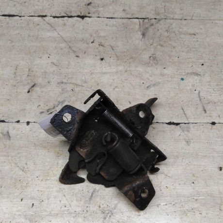 zamok-kapota-hyundai-santa-fe-i-art-94068-big-1