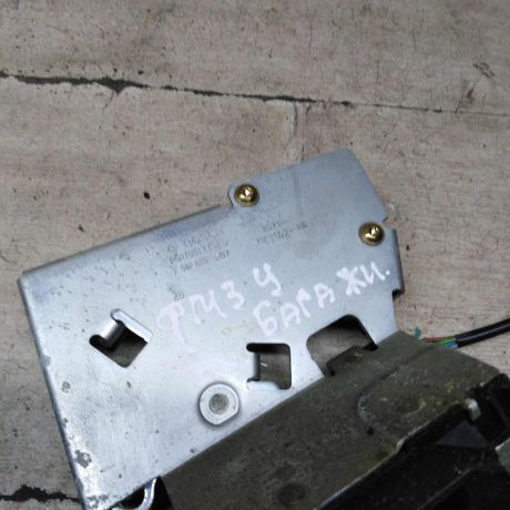 zamok-kryski-bagaznika-ford-mondeo-3-universal-art-94464-big-1