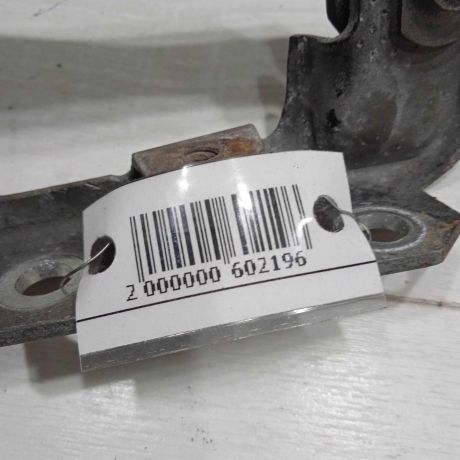 petlia-kapota-levaia-audi-100-c4-audi-a6-c4-art-94695-big-1