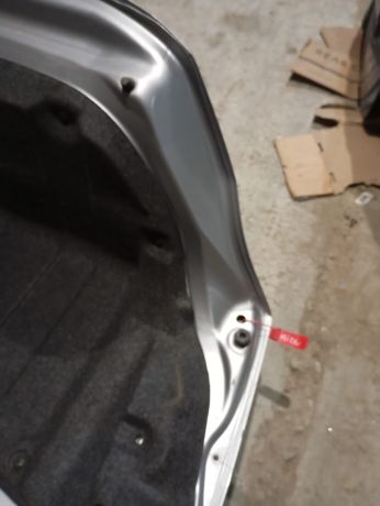 kryska-bagaznika-mitsubishi-lancer-9-sedan-defekt-vmiatina-art-95775-big-5