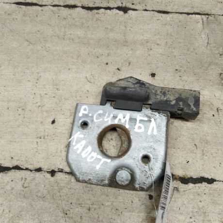 zamok-kapota-renault-symbol-i-art-95938-big-0