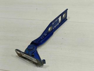 petlia-kapota-levaia-volkswagen-golf-4-volkswagen-bora-art-96409