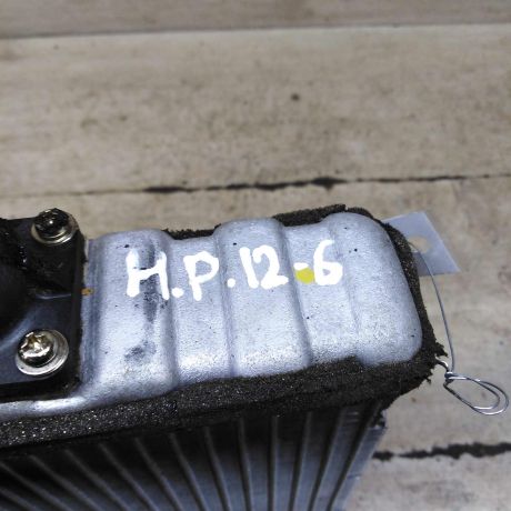 radiator-pecki-salona-nissan-primera-p12-art-96575-big-1