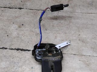 zamok-bagaznika-nissan-primera-p12-art-96889