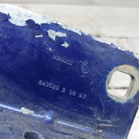 petlia-kapota-levaia-renault-scenic-i-dorestailing-art-97808-big-1