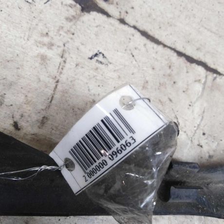 petlia-kapota-pravaia-volvo-s80-art-97847-big-2