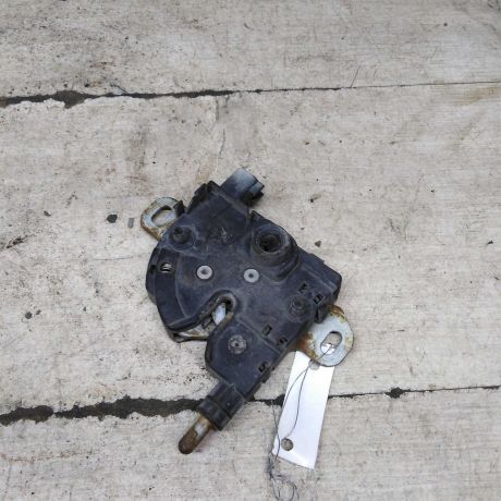 zamok-kapota-ford-focus-i-art-98289-big-0