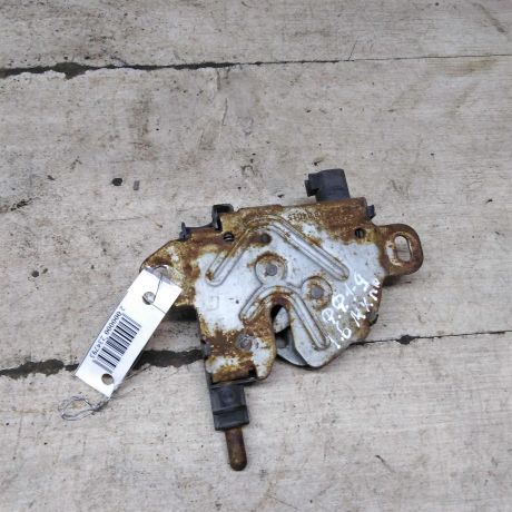 zamok-kapota-ford-focus-i-art-98289-big-2