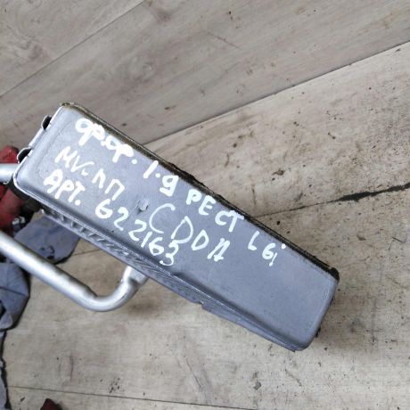 radiator-pecki-salona-ford-focus-i-art-98302-big-2