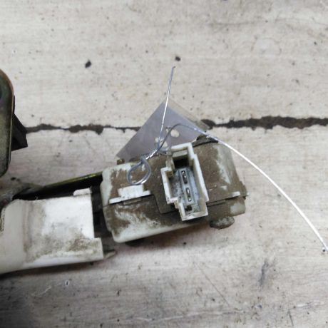 zamok-kryski-bagaznika-skoda-octavia-i-a4-universal-art-98442-big-3