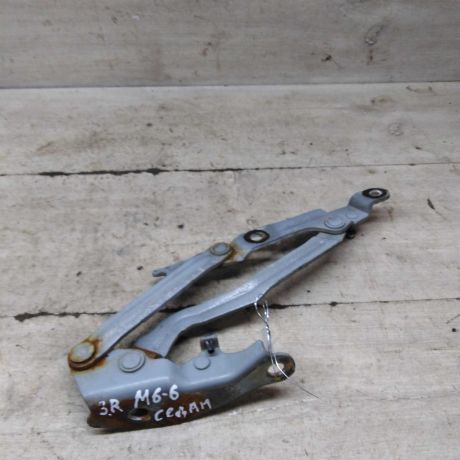 petlia-kryski-bagaznika-pravaia-mazda-6-gg-art-98458-big-0