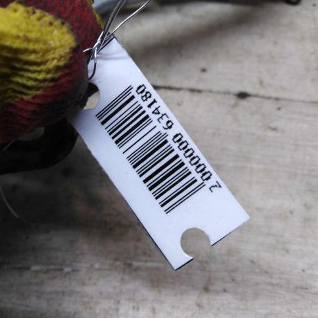 petlia-kryski-bagaznika-pravaia-mazda-6-gg-art-98458-big-1