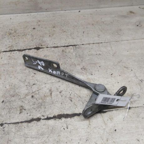 petlia-kapota-pravaia-volvo-s40-volvo-v40-art-98655-big-0