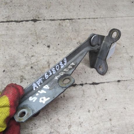 petlia-kapota-pravaia-volvo-s40-volvo-v40-art-98655-big-1