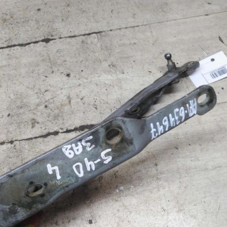 petlia-kryski-bagaznika-levaia-volvo-s40-art-98832-big-2