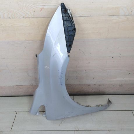 krylo-perednee-pravoe-toyota-avensis-iii-defekt-art-99061-big-0