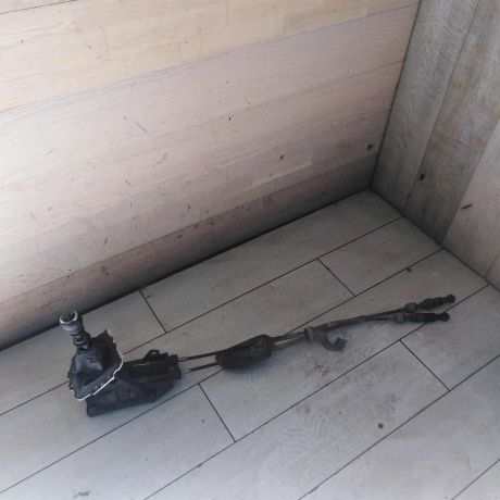 kulisa-mkpp-toyota-avensis-iii-art-99078-big-0