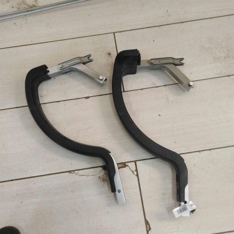 petlia-kryski-bagaznika-toyota-avensis-iii-art-99080-big-2