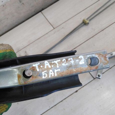 petlia-kryski-bagaznika-toyota-avensis-iii-art-99080-big-4