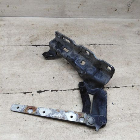 petlia-kapota-pravaia-mercedes-c-klass-w203-kupe-art-99090-big-0