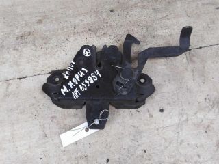 zamok-kapota-mitsubishi-carisma-i-art-99349