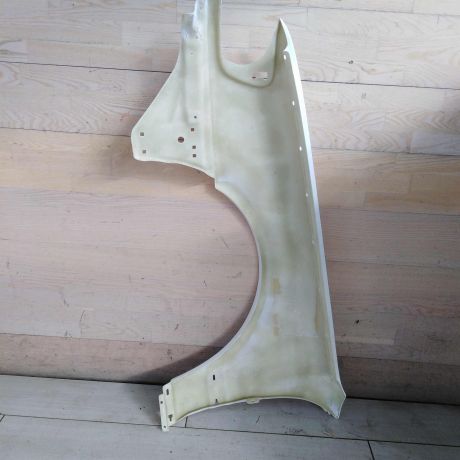 krylo-perednee-pravoe-audi-100-c4-plastik-art-99422-big-1