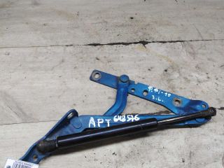 petlia-kryski-bagaznika-levaia-ford-focus-i-art-100138