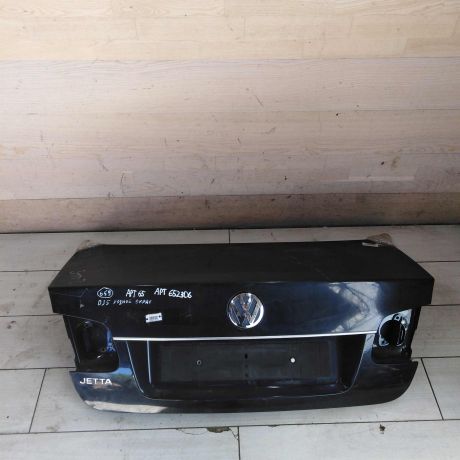 kryska-bagaznika-volkswagen-jetta-5-art-100178-big-0