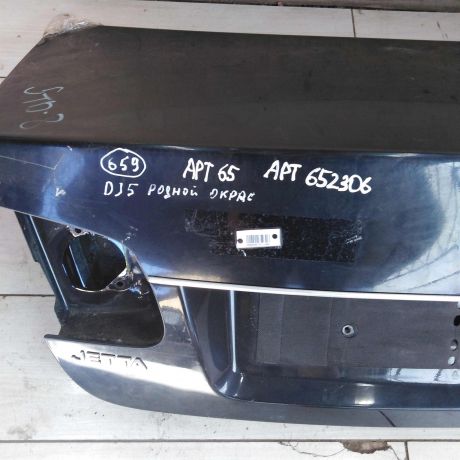 kryska-bagaznika-volkswagen-jetta-5-art-100178-big-1