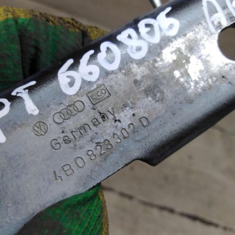 petlia-kapota-pravaia-audi-a6-c5-art-100439-big-1