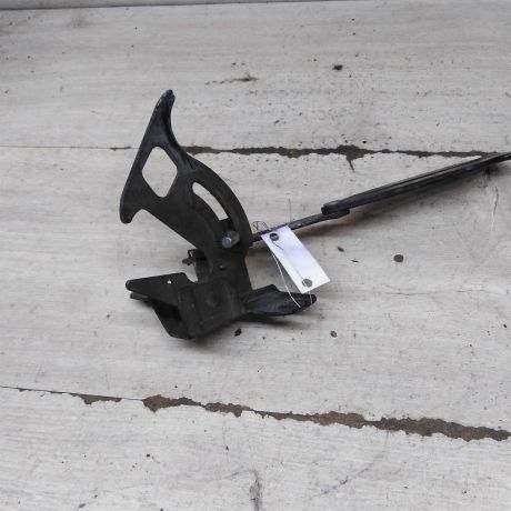 zamok-kapota-audi-100-c4-art-100576-big-2