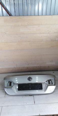 kryska-bagaznika-volkswagen-jetta-vi-art-100862-big-0