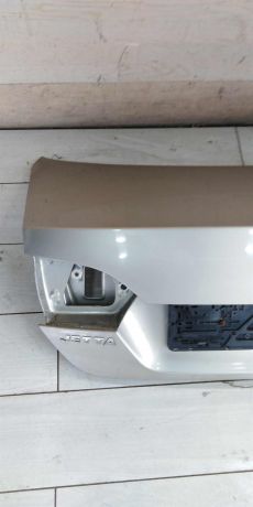 kryska-bagaznika-volkswagen-jetta-vi-art-100862-big-3