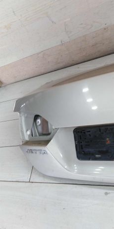 kryska-bagaznika-volkswagen-jetta-vi-art-100862-big-9